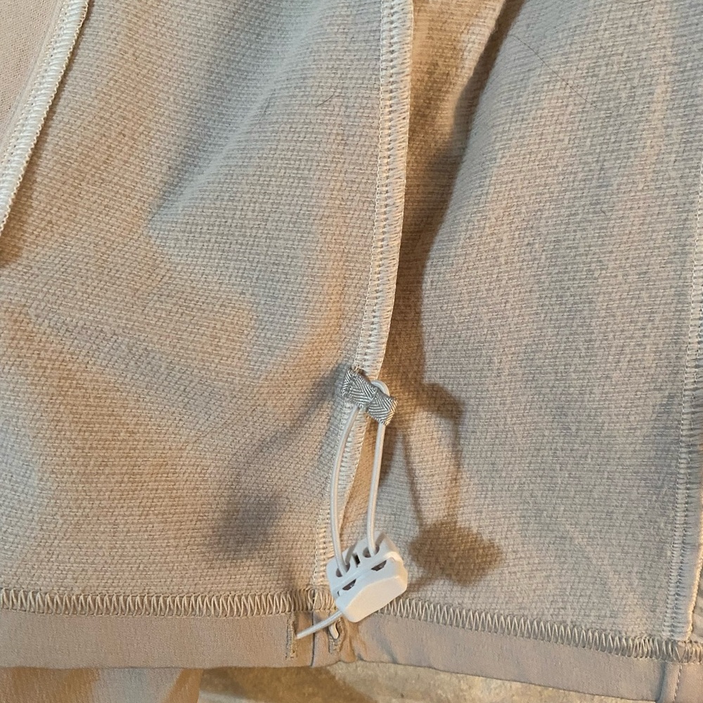 Under Armour Women's Gray Jacket - Picture 6 of 8